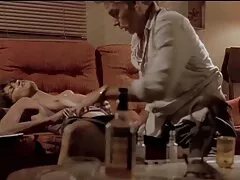 Hottie pelirroja pone los cuernos a su novio con un semental negro