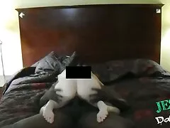 Top Heavy Ama es follada duro por sus grandes tetas naturales