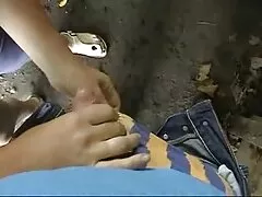 Lady está feliz de probar el sexo anal por primera vez