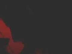 Pelirroja es filmada mientras recibe un facial de su novio