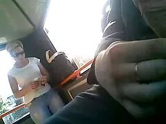 Rellenando de polla a su secretaria tatuada hasta que se corre