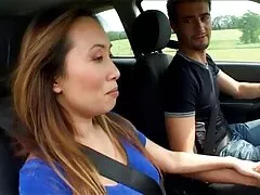 Culo lubricado de una puta llamada Bella Reese follada por una gran polla
