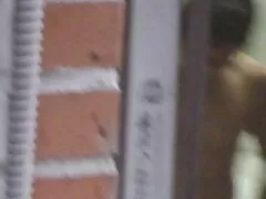 Pequeña adolescente es embestida por un tío cachondo